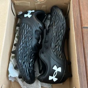 Under Armour Women’s Size 7 Soccer Cleats